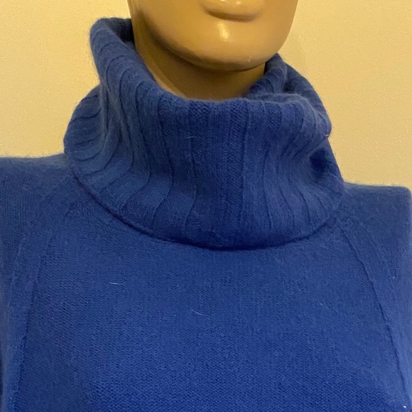 ARMANI COLLEZIONI Turtleneck sweater - Picture 2 of 3